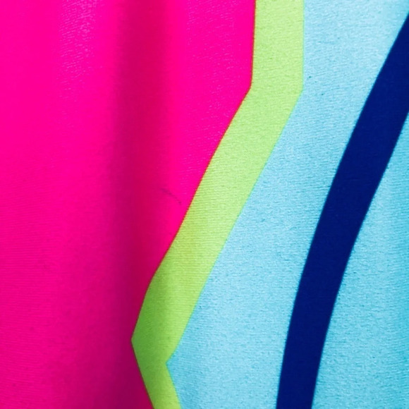 3/$25 Fabletics Cross Waist Cropped Workout Pants - Picture 2 of 6